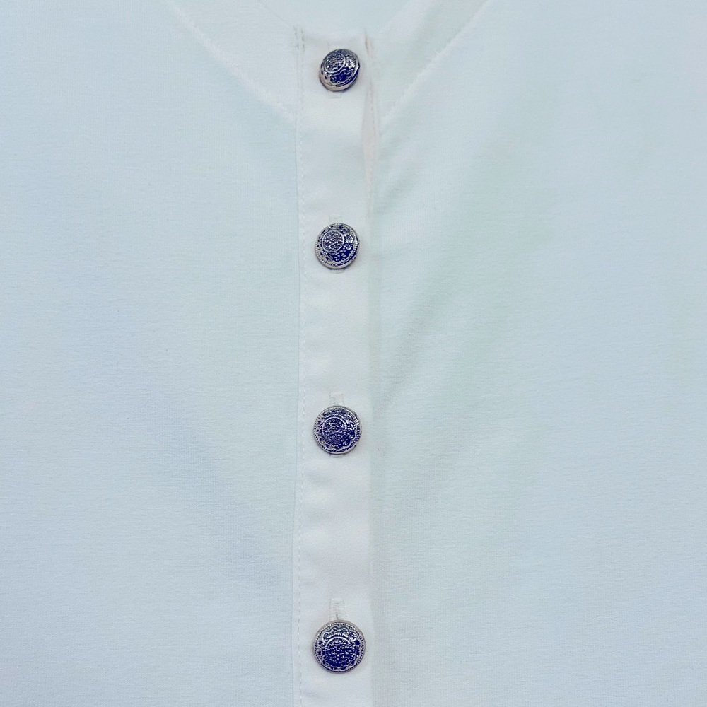 creamy white fluid good quality v neck button front tab sleeve, professional top - Picture 5 of 16